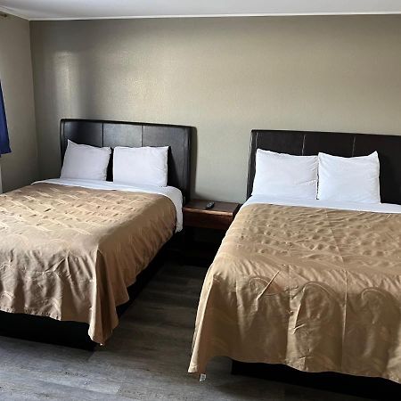 Timberly Motel Gaylord Dış mekan fotoğraf