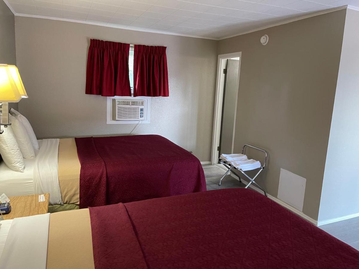 Timberly Motel Gaylord Dış mekan fotoğraf