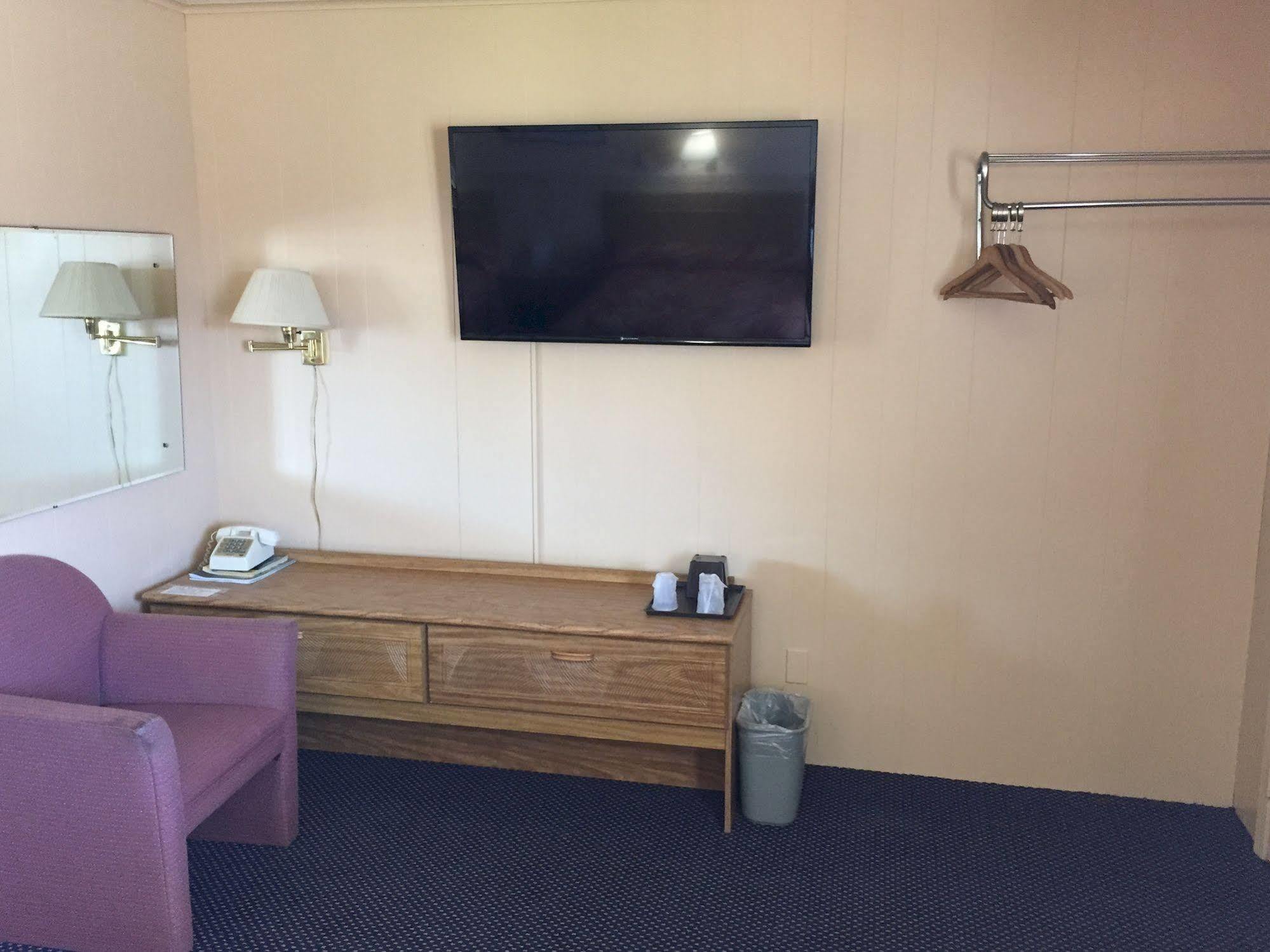 Timberly Motel Gaylord Dış mekan fotoğraf