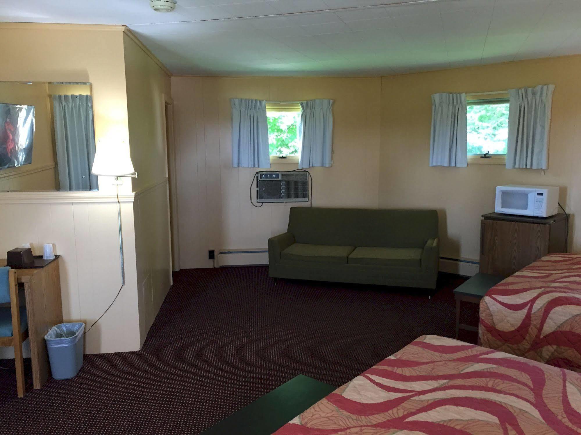 Timberly Motel Gaylord Dış mekan fotoğraf